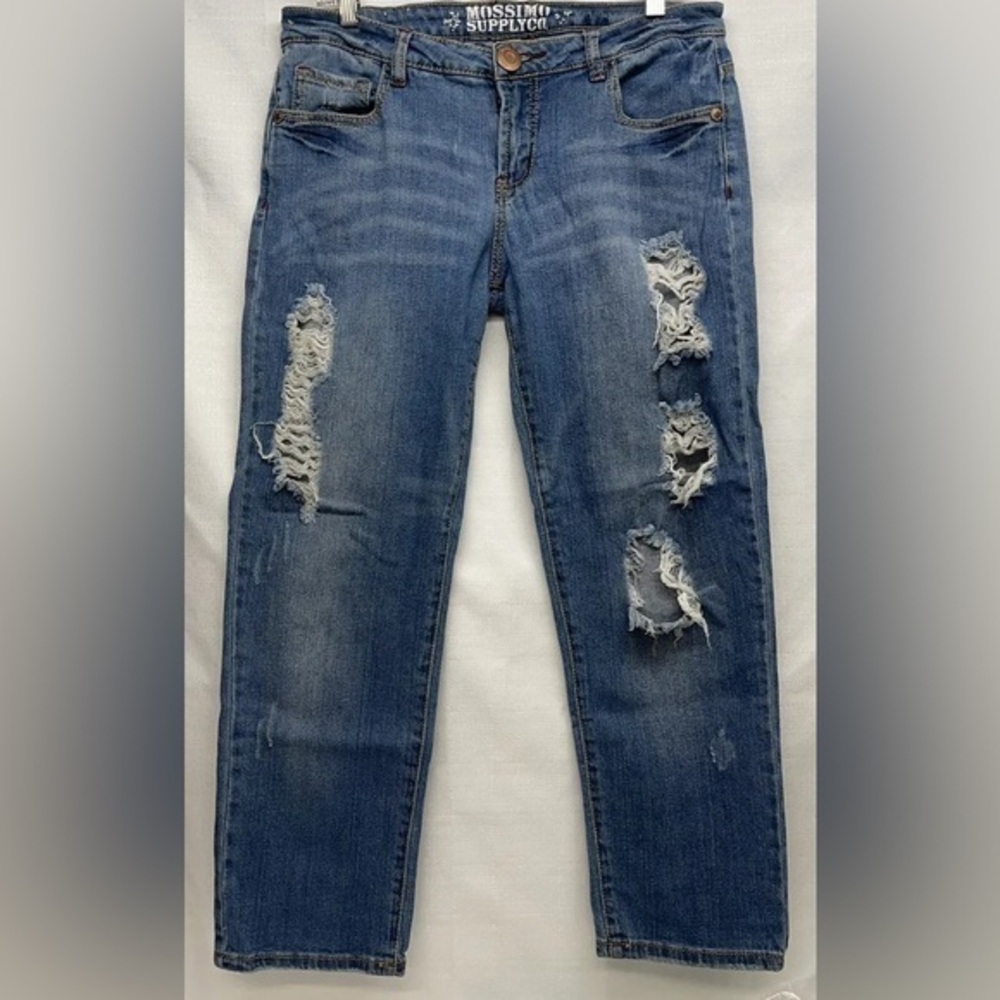 Mossimo Women's Cropped Jeans Medium Wash Distressed Size 13 EUC